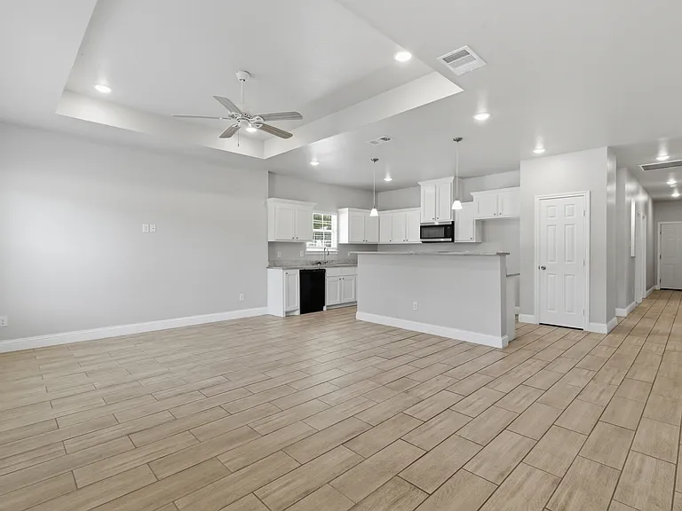 3614 Short St — Photo 2