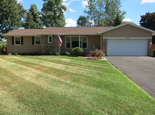 150 Brush Hollow Rd, Rochester, NY 14626