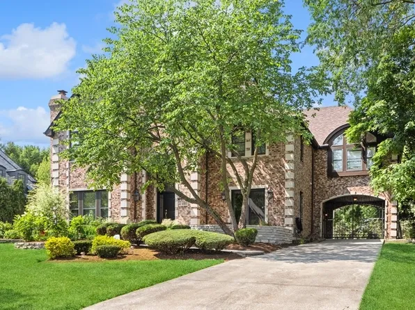 950 Taft Rd, Hinsdale, IL 60521