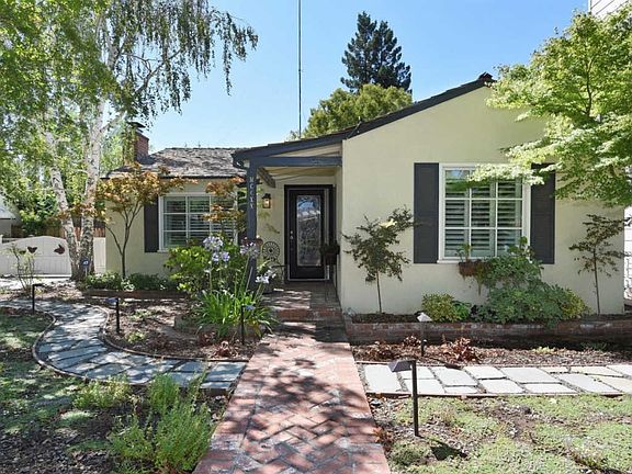 3rd image of 1220 Sandra Dr