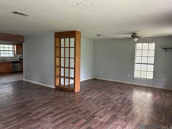 3rd image of 34900 Dearman Dr