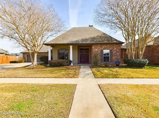 103 Cresthill Dr, Youngsville, LA 70592