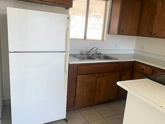 5th image of 1144 S Palm Ave #2