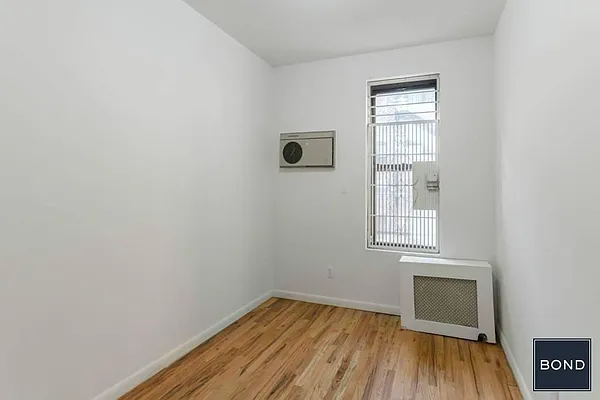 Rented by Bond New York | media 8