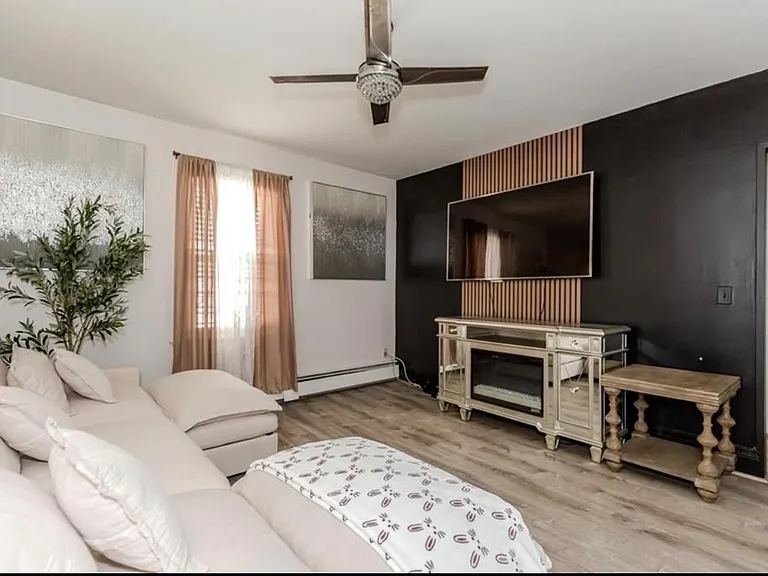 253 Waterman Ave — Photo 8