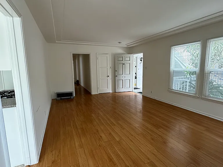 769 E Doran St #769 — Photo 4