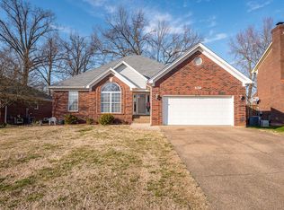 8615 Timberline Dr, Louisville, KY 40291