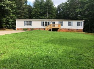 211 Pilgrim Ridge Rd, Wilkesboro, NC 28697
