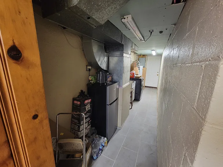 614 E Tabor Rd — Photo 18
