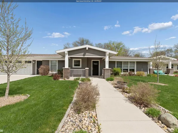 401 Oak Hill Ct, Clear Lake, IA 50428