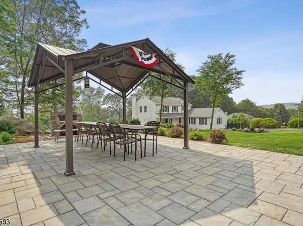 18 Colonial Circle Dr, Jefferson Twp., NJ 07849