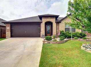 821 Woodmark Dr, Crowley, TX 76036