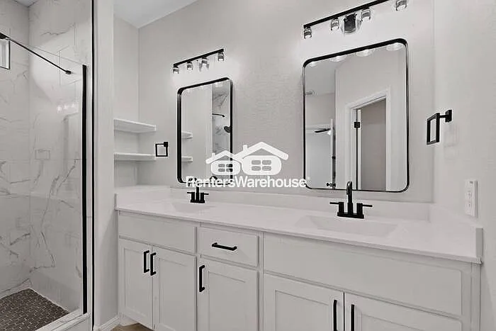8517 Centerboard Ln — Photo 34