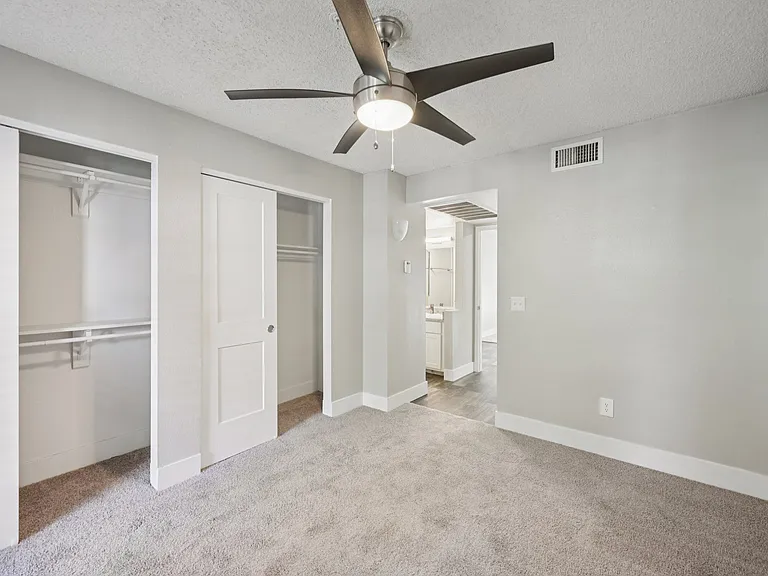 Stillwater Apartments — Photo 22