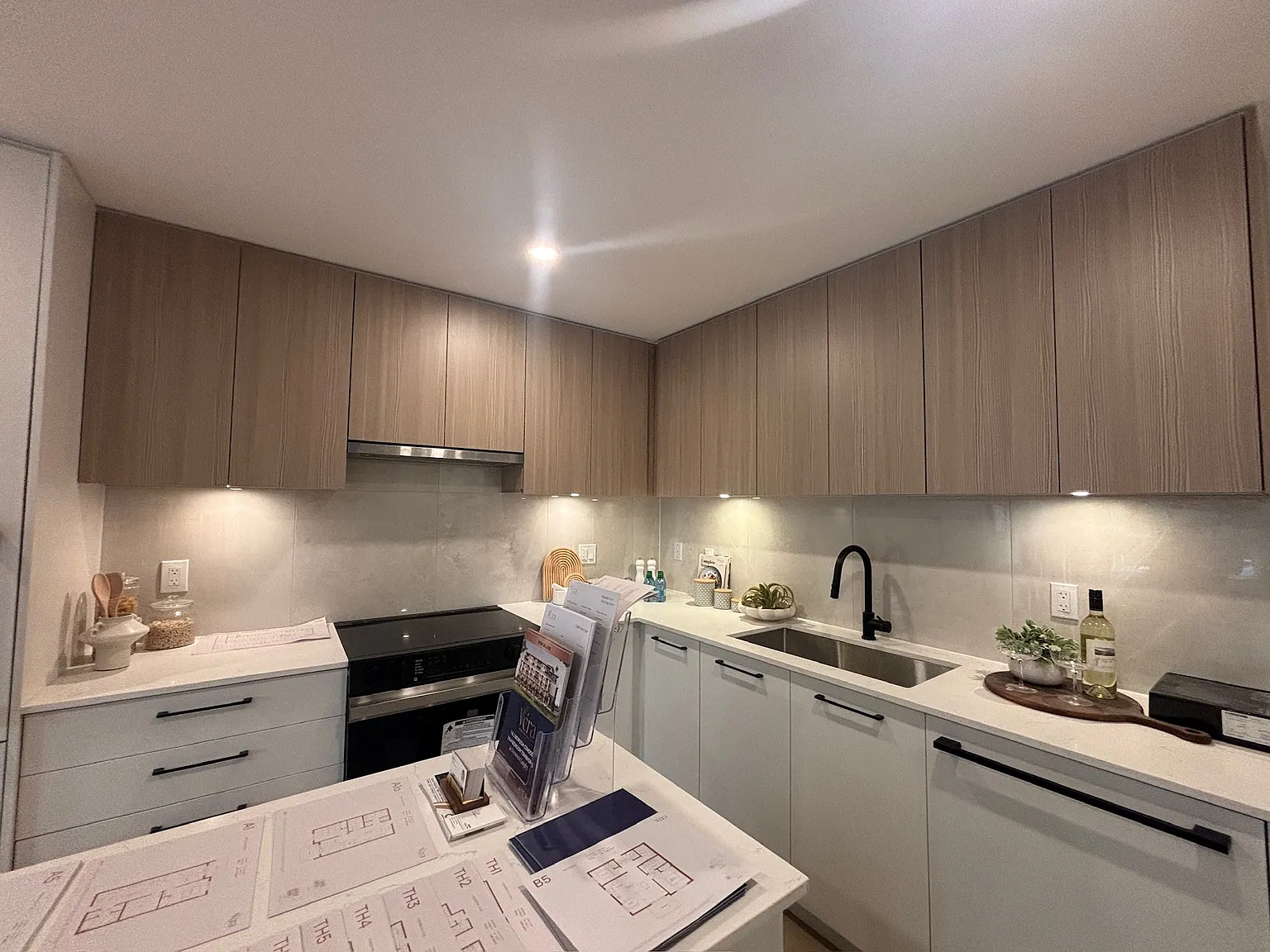 3 bed, 2.5 bath, 1300 sqft, $3,250 — Photo 4