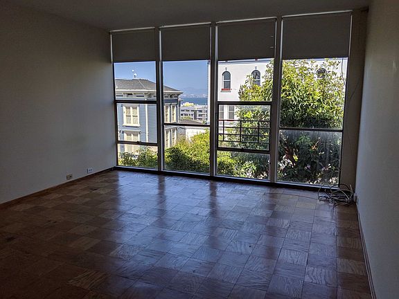 2nd image of 324 Pennsylvania Ave APT 2