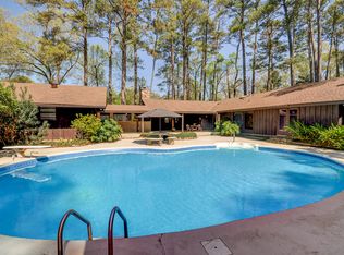 15912 Greensboro Dr, Greenwell Springs, LA 70739