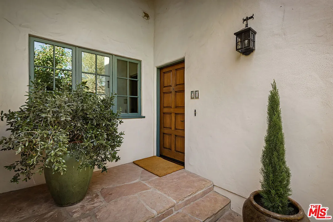 2 bed, 2.5 bath, 2123 sqft, $11,000 — Photo 4