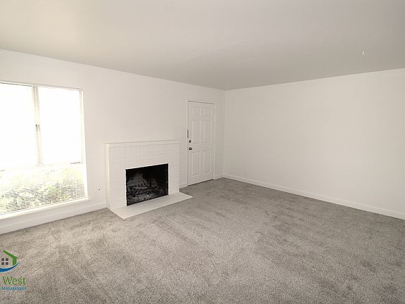 5th image of 1166 Lily Ave