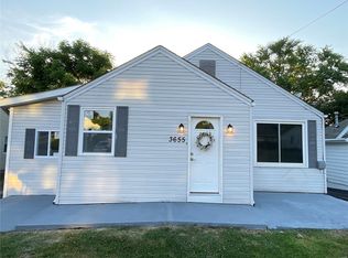 3655 Dixie Dr, Saint Ann, MO 63074