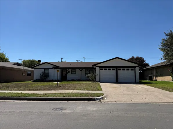 313 Linda Dr, Burleson, TX 76028