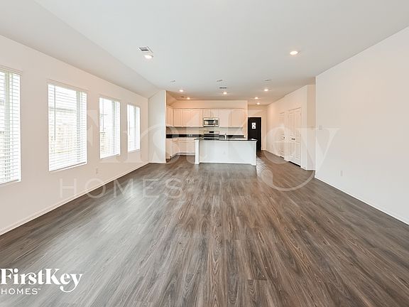 3rd image of 5228 Pine Pass Dr