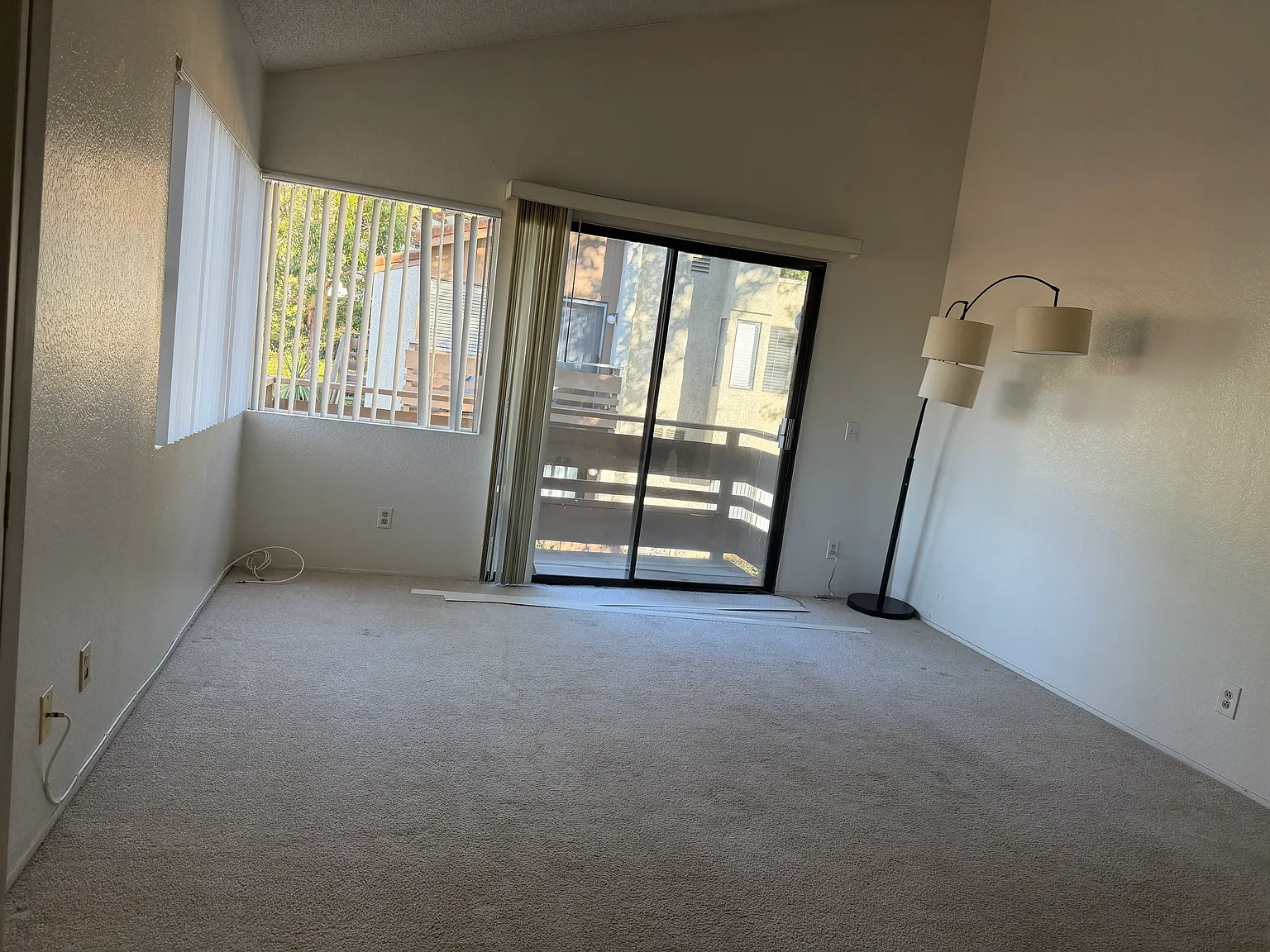 2 bed, 850 sqft, $2,400 — Photo 4