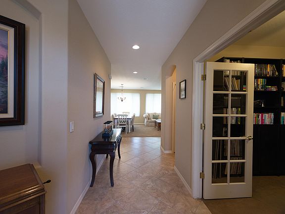 5th image of 3071 E Horseshoe Dr