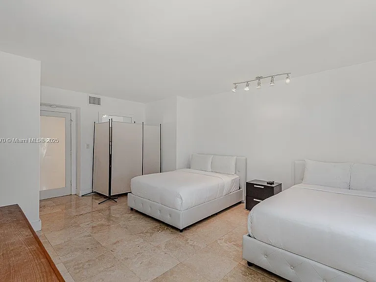 2301 Collins Ave #310 — Photo 24