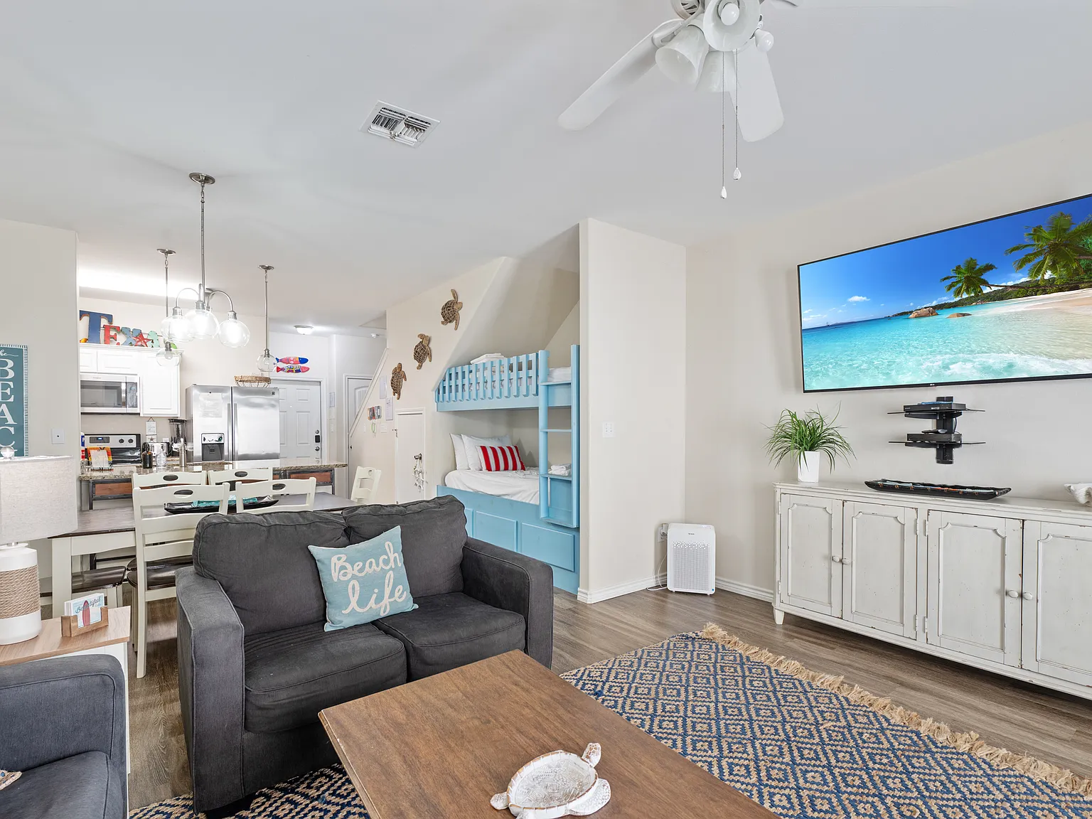 2 bed, 1168 sqft, $3,800 — Photo 3