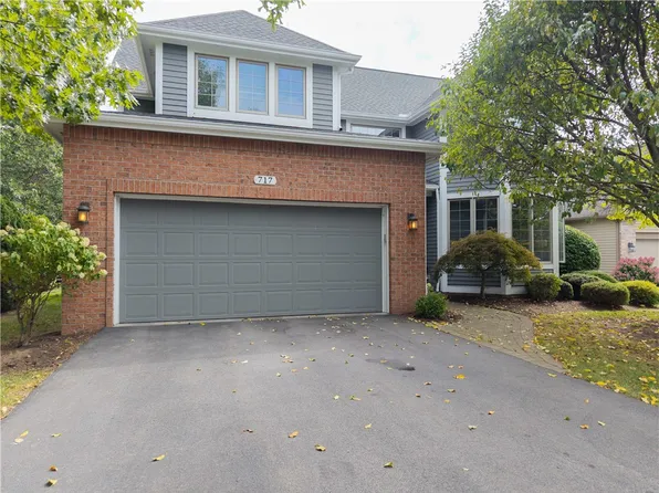 717 Mariner Cir, Webster, NY 14580