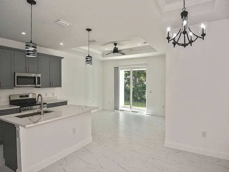 3034 Price Ave — Photo 4