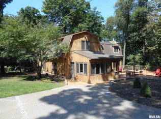 1229 35th Ave, Moline, IL 61265