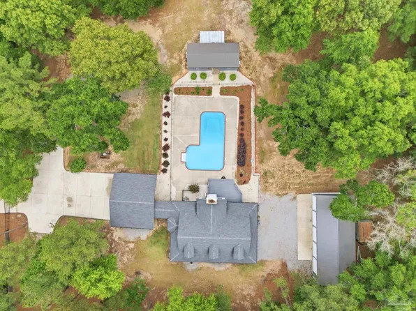 2629 Wallace Lake Rd, Pace, FL 32571