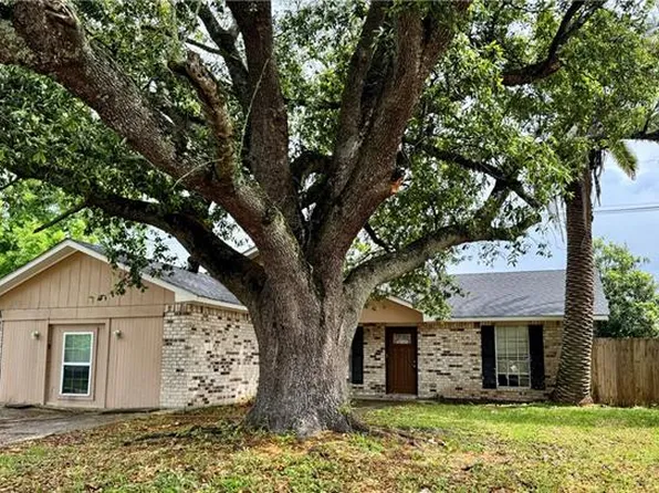 1400 N Sugar Ridge Dr, La Place, LA 70068