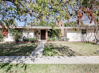 19453 Stagg St, Reseda, CA 91335