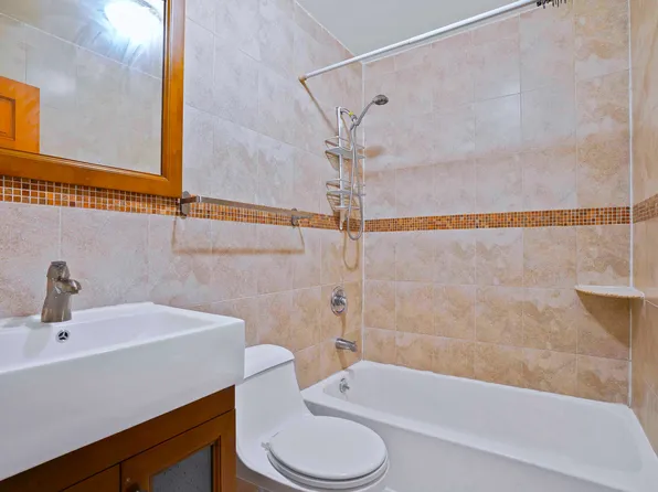 65-36 Metropolitan Avenue image 24 of 33