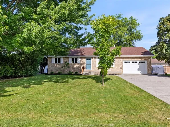 231 Oak St, Lakeshore, ON N0R 1N0