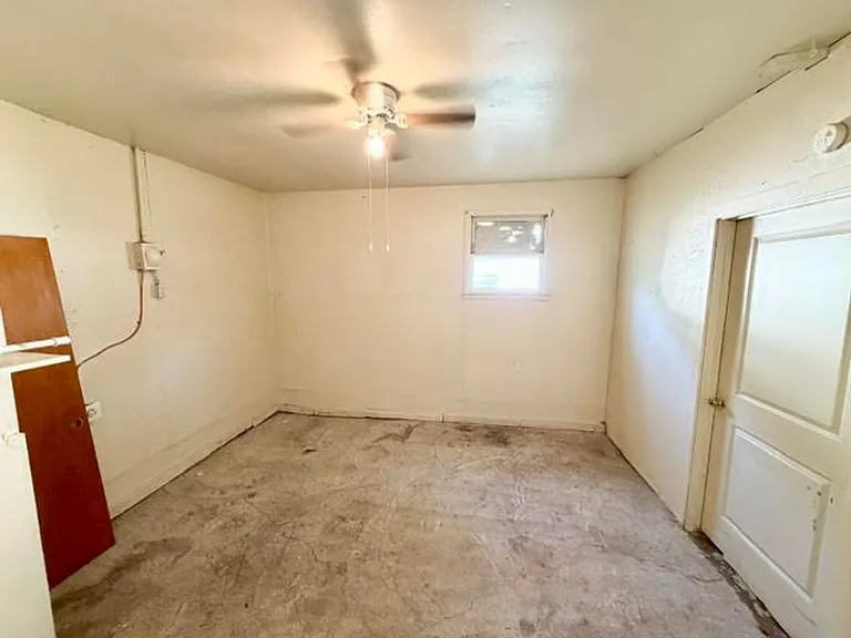 122 Meadowbrook St — Photo 5