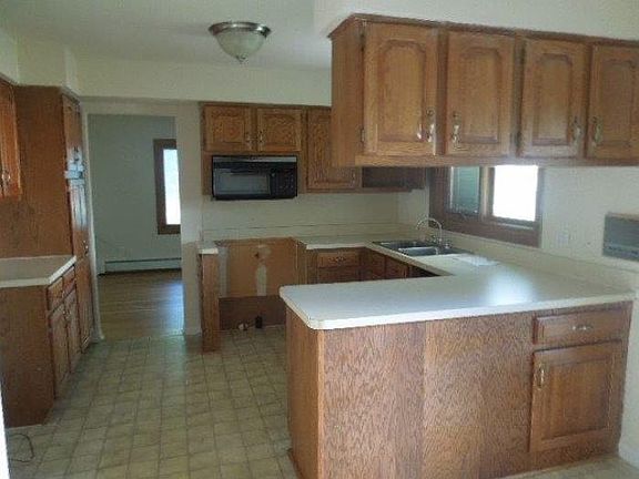 5th image of 6640 Perham Dr