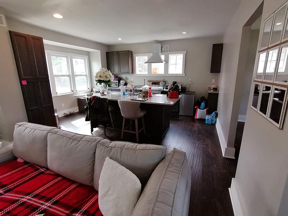 1st image of 70 Puritan St