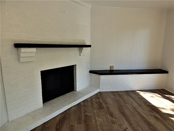 5th image of 5476 N Broad St