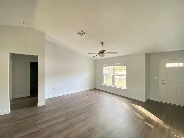 9205 N Elkcam Blvd — Photo 9