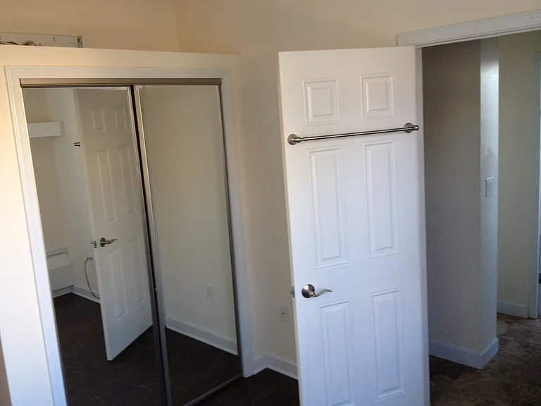 Mendota Lakeshore Apartments LLC — Photo 57