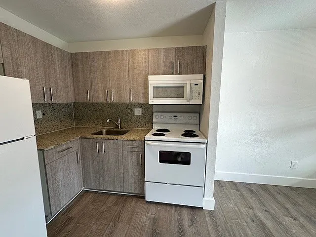 Fillmore Gardens LLC — Photo 15