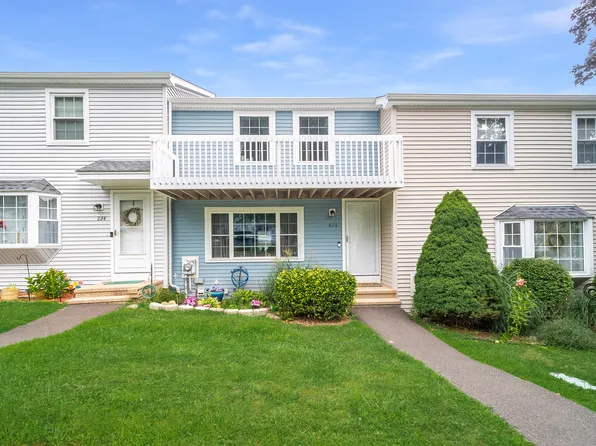 826 Long Hill Road #826, Middletown, CT 06457