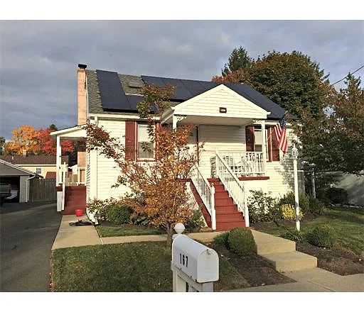 167 Mountain Ave photo 1