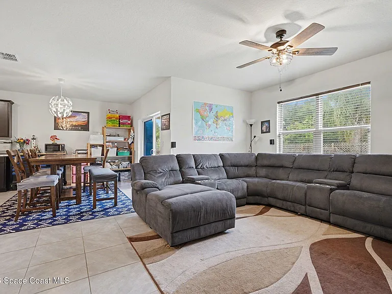 1563 Leeward Ave SE — Photo 15