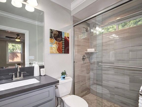 5th image of 1207 58th St #1207