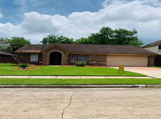 4823 Heritage Plains Dr, Friendswood, TX 77546